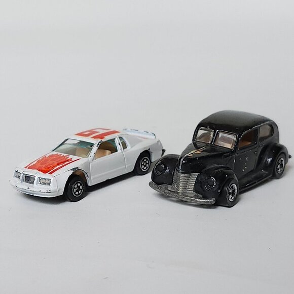 CLASSIC TOY CARS x 2 HOT WHEELS 40 Ford 2 Door YATMING THUNDER BIRD - Picture 1 of 13